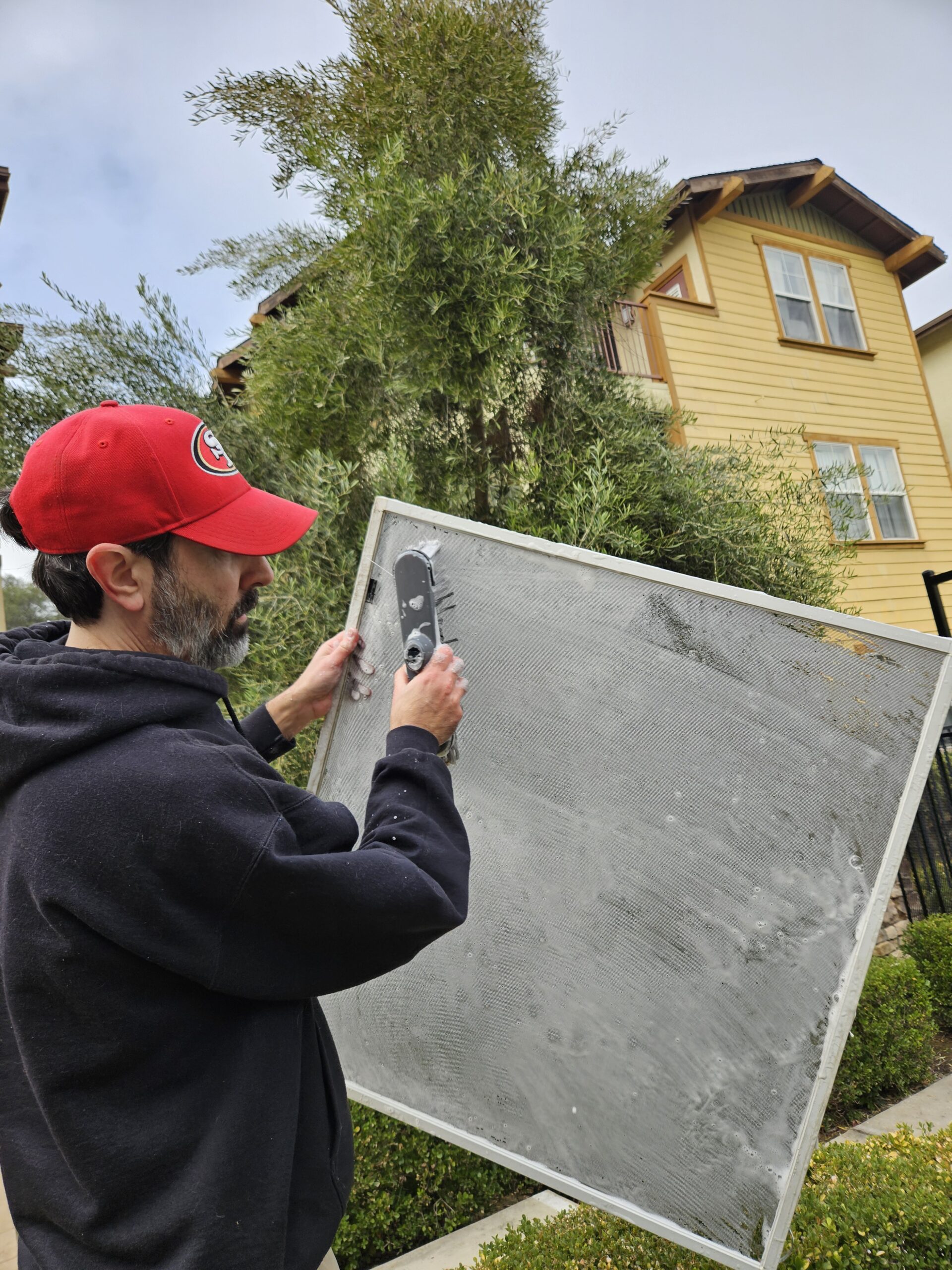 Cleaning screens in Fair Oaks